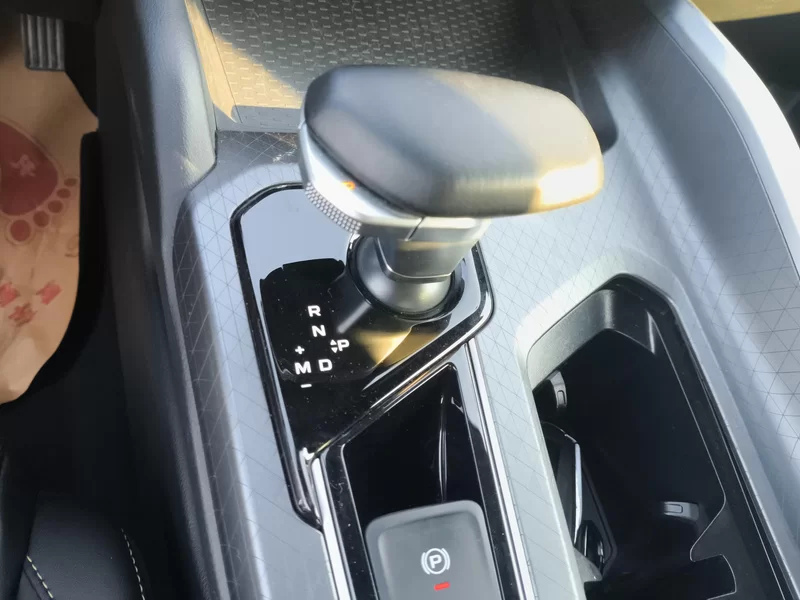 GEELY PrefaceL 2023 car image #16