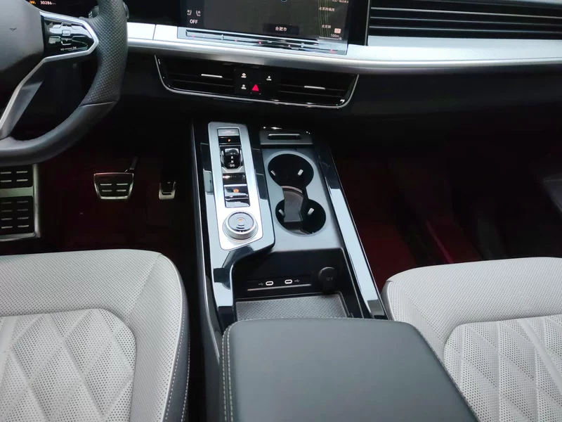 Volkswagen Tavendor 2023 #16 Volkswagen Tavendor 2023 car image #16