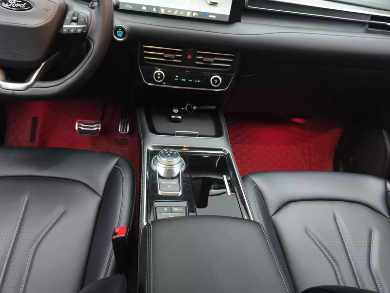 Ford Edge 2021 imagen de coche #16