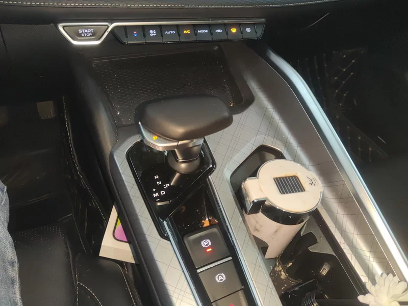 GEELY PrefaceL 2021 car image #16