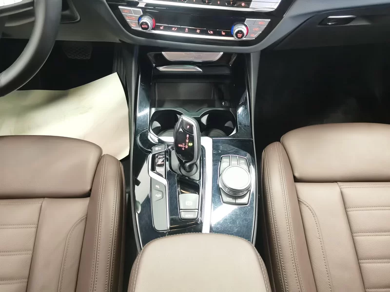 Volkswagen Bora Classic 2021 immagine di auto #16