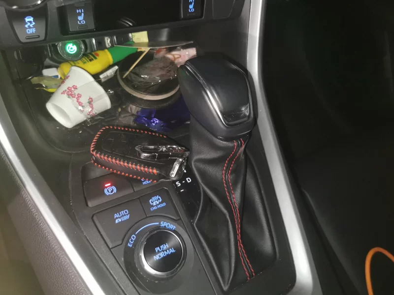 Toyota RAV4 Hybird E+ 2022 car image #16