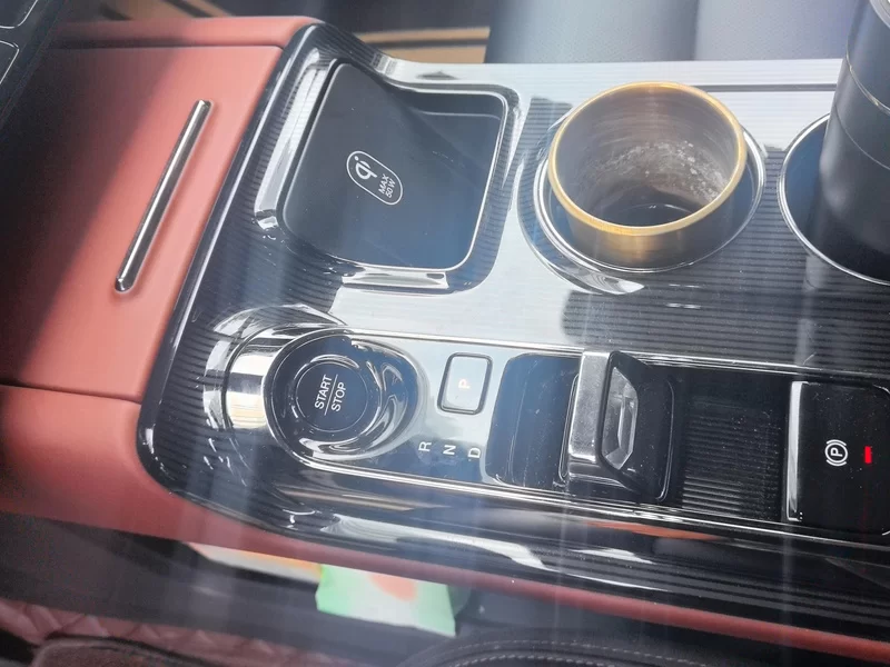 GAC Trumpchi E8 New Energy 2024 car image #16