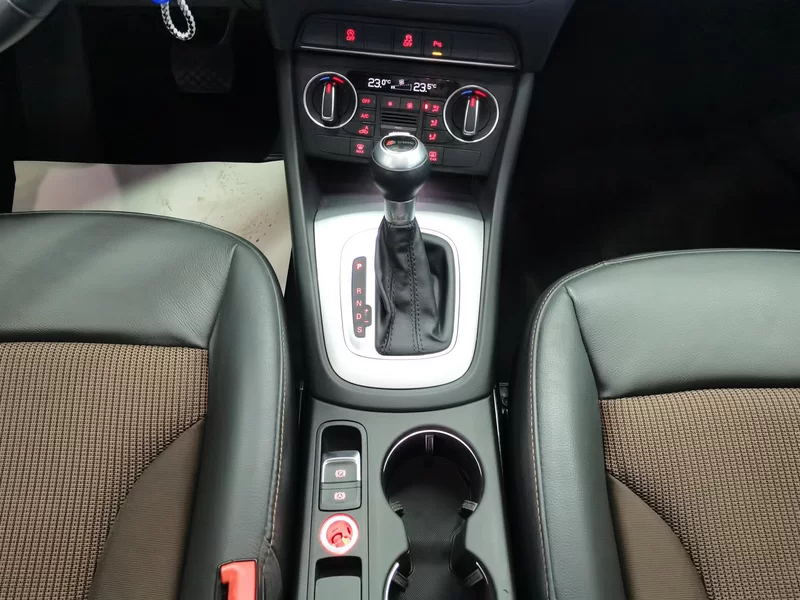 Audi Q3 2018 #16 Audi Q3 2018 car image #16