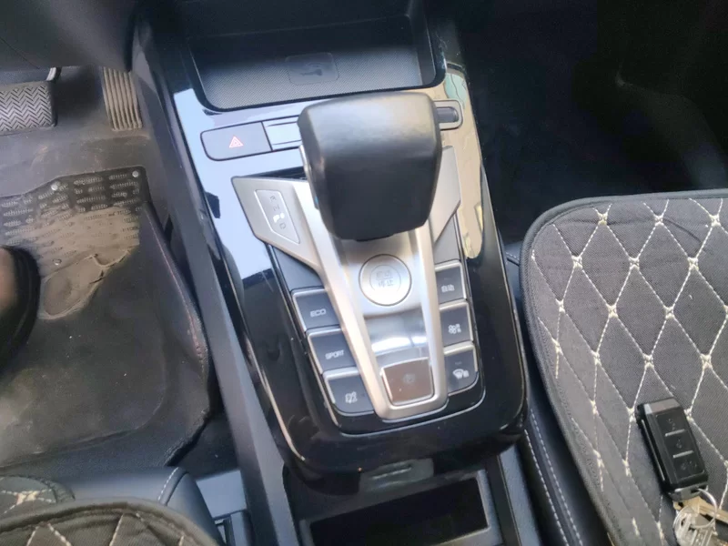 BYD Yuan New Energy 2021 car image #16