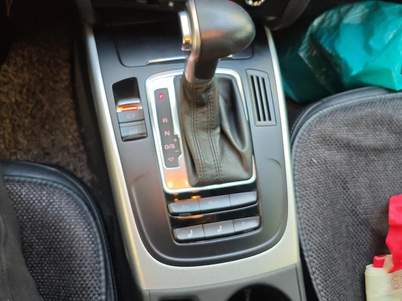 Audi A4 2015 immagine di auto #16