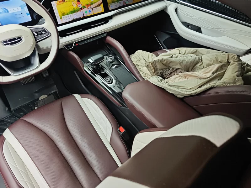 GEELY Monjaro MHEV 2022 #16 GEELY Monjaro MHEV 2022 car image #16