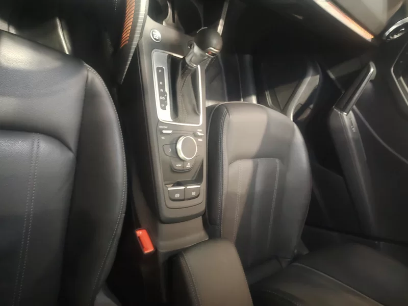 Audi Q2L 2024 car image #16