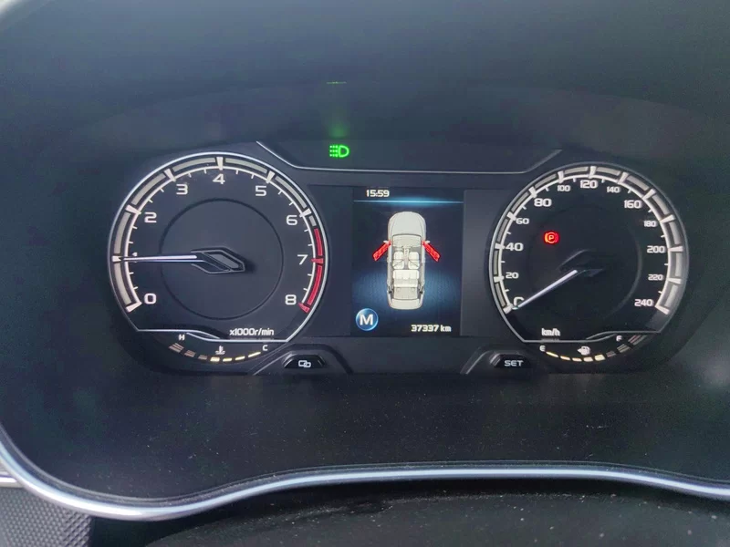 GEELY Binray 2021 car image #16