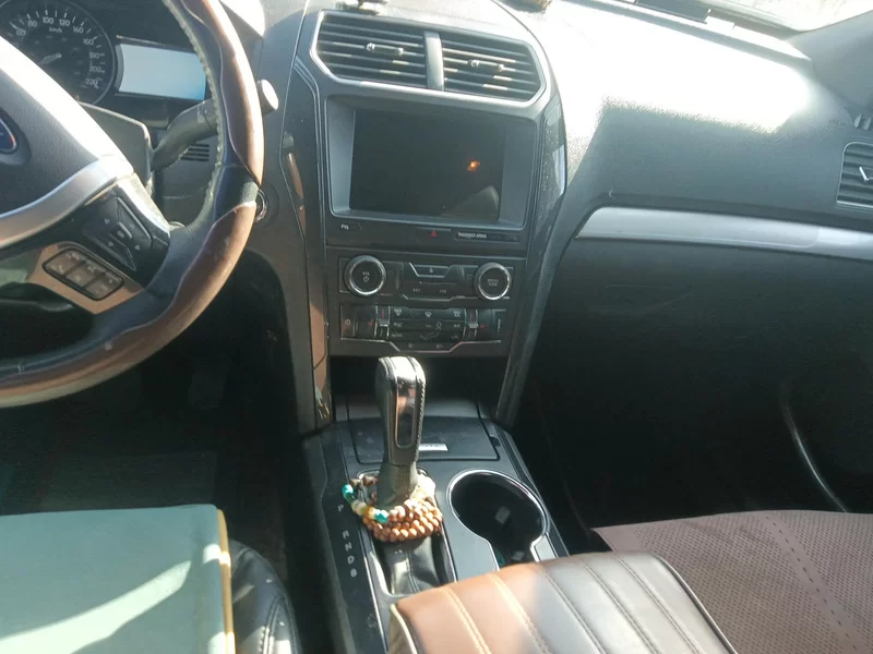 Ford Explorer (Imported) 2018 car image #16