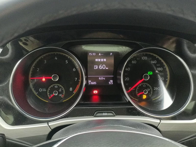 Volkswagen Touran 2021 immagine di auto #16