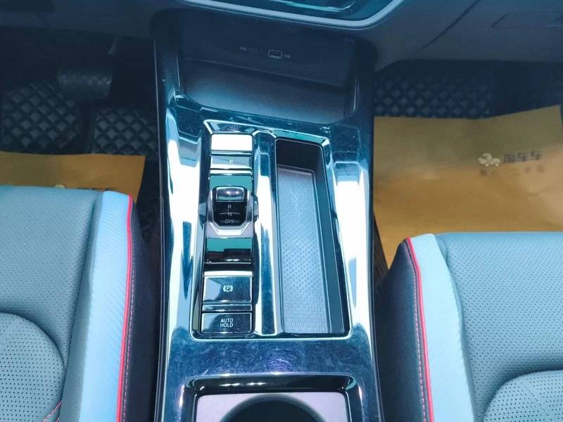 Volkswagen Lamando 2023 immagine di auto #16