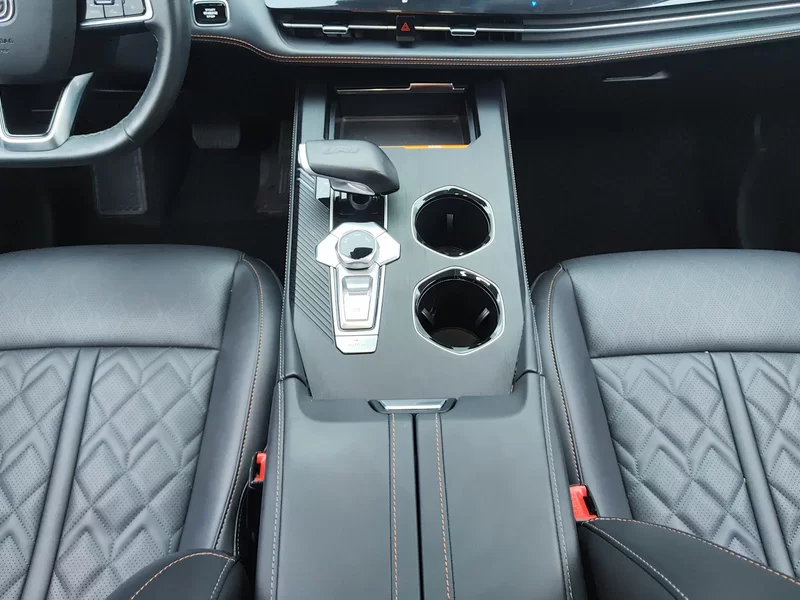 Changan 2022 car image #16