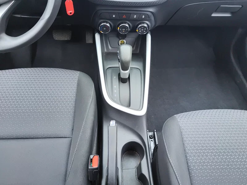 Chevrolet Cavalier 2021 car image #16