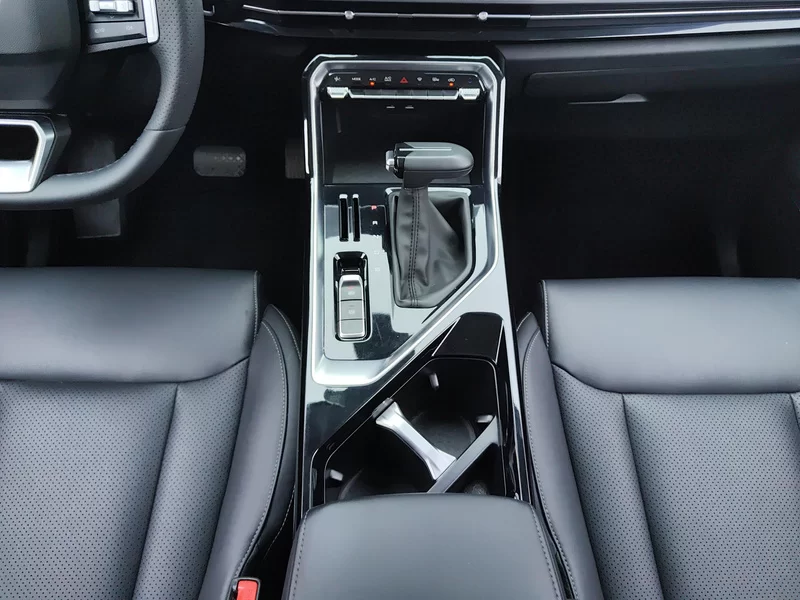 Wuling Asta 2021 #16 Wuling Asta 2021 car image #16