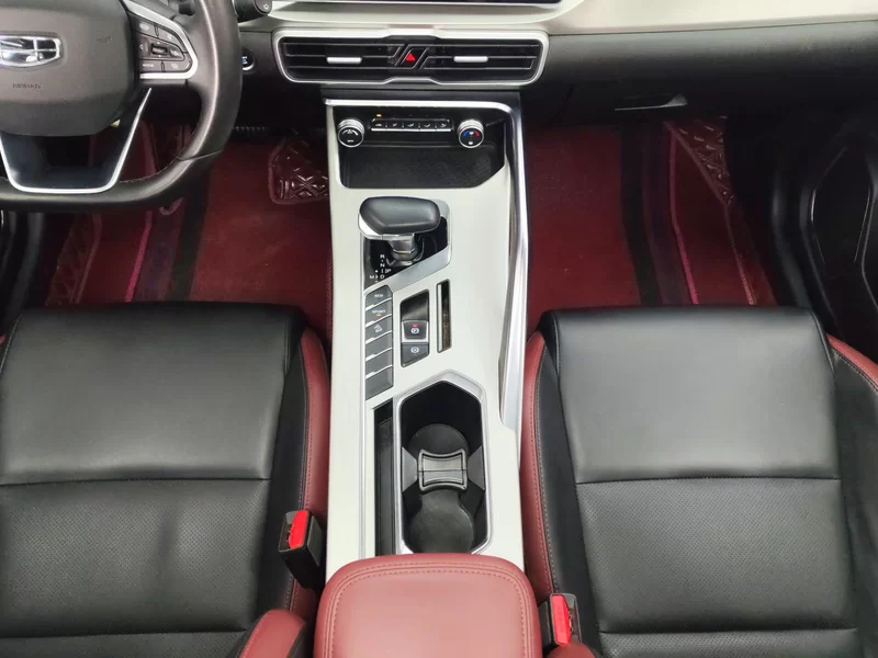 GEELY Coolray 2022 car image #16
