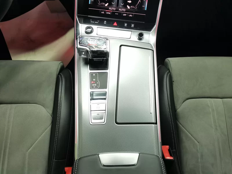 Audi A6L 2024 car image #16