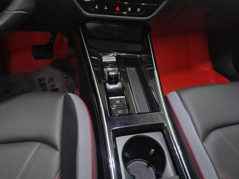 Volkswagen Lamando 2023 immagine di auto #16