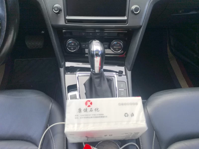 Volkswagen Lamando 2018 immagine di auto #16