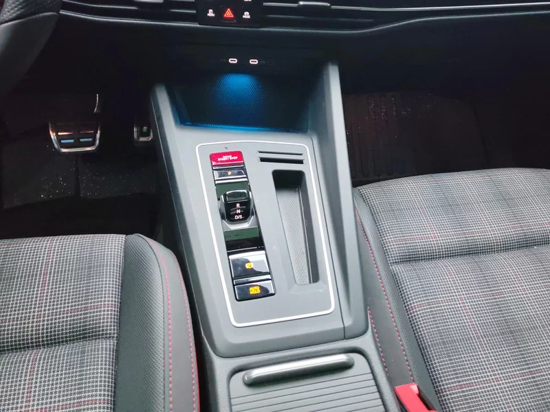 Volkswagen GolfGTI 2023 #16 Volkswagen GolfGTI 2023 car image #16