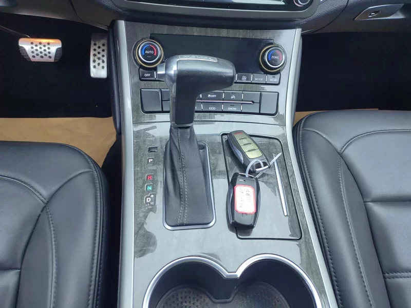 Haval H8 2016 #16 Haval H8 2016 car image #16