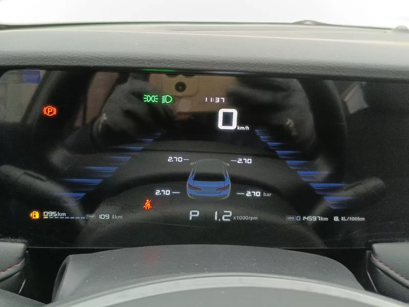 Roewe i5 2025 #16 Roewe i5 2025 car image #16