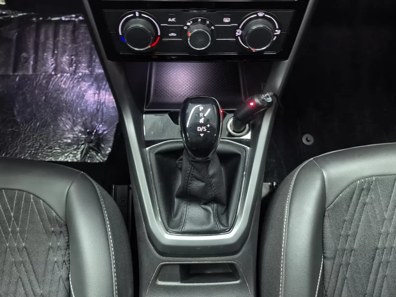 Volkswagen T-Cross 2019 #16 Volkswagen T-Cross 2019 car image #16