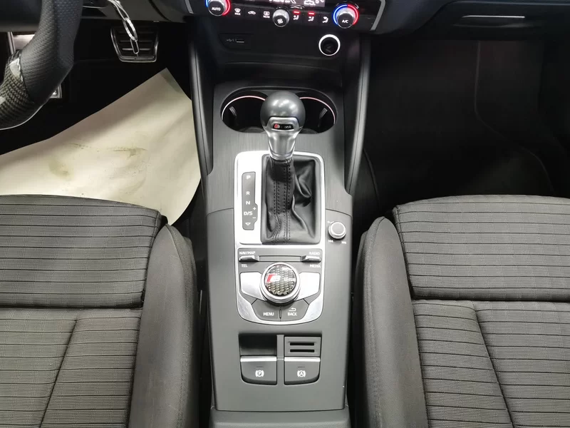 Audi A3 2019 immagine di auto #16
