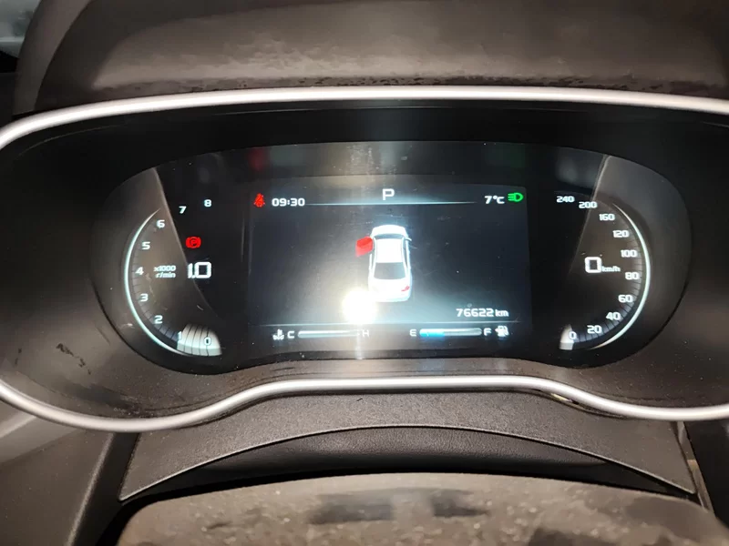 GEELY Emgrand 2018 car image #16