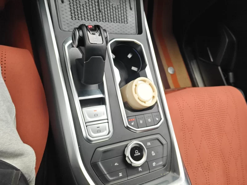 Tank 2025 #16 Tank 2025 car image #16