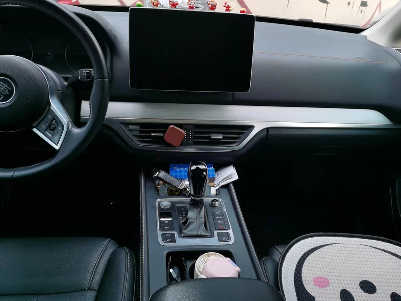 BYD Tang 2018 #16 BYD Tang 2018 car image #16