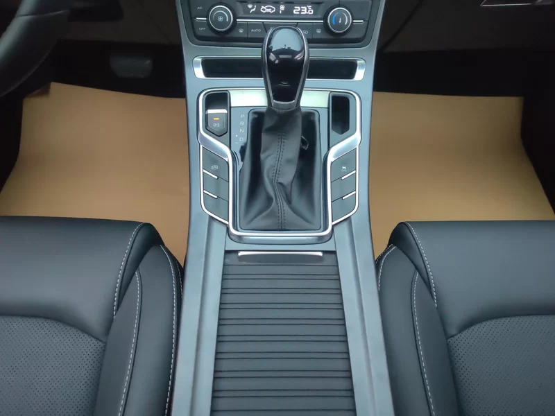 GEELY Emgrand 2020 #16 GEELY Emgrand 2020 car image #16