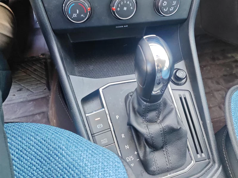 Volkswagen Lavida 2021 car image #16