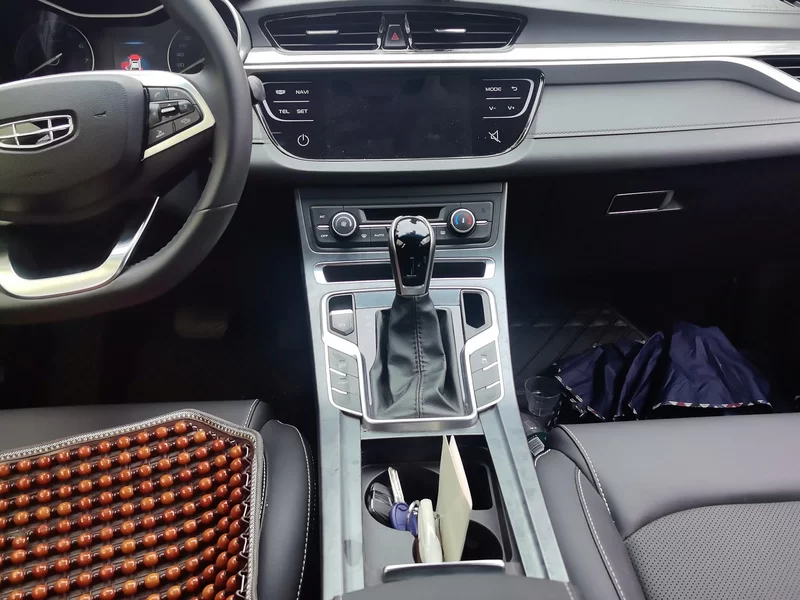 GEELY Emgrand 2019 #16 GEELY Emgrand 2019 car image #16