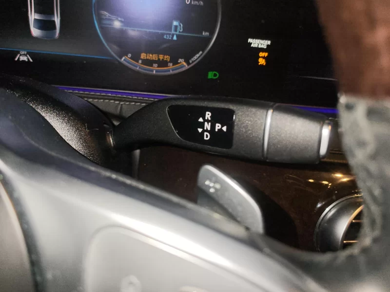 Mercedes-Benz Maybach S Class 2020 car image #16