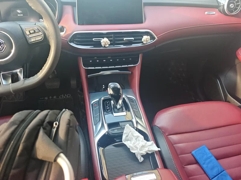 MG HS 2019 car image #16