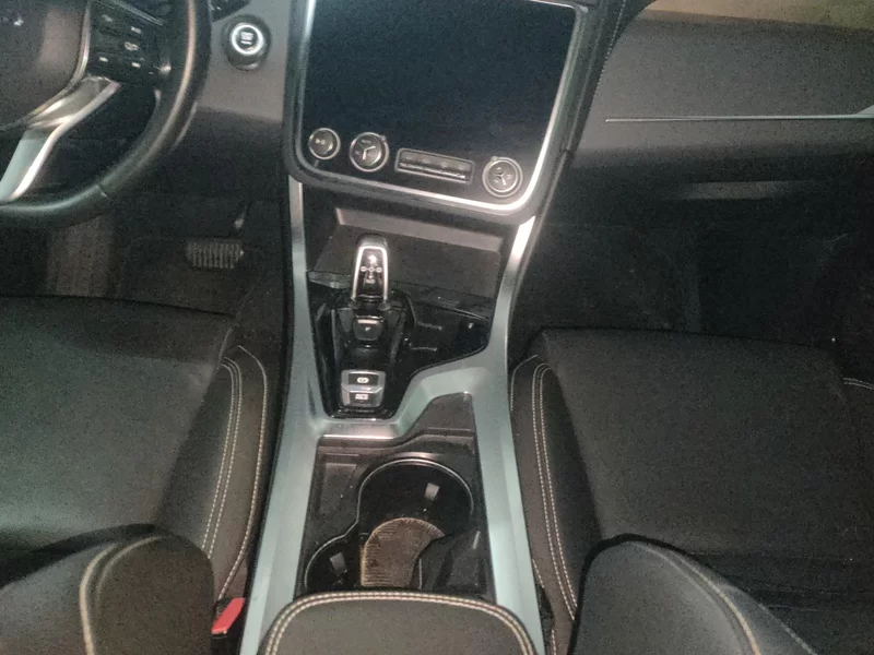 Lynk & Co 2019 #16 Lynk & Co 2019 car image #16