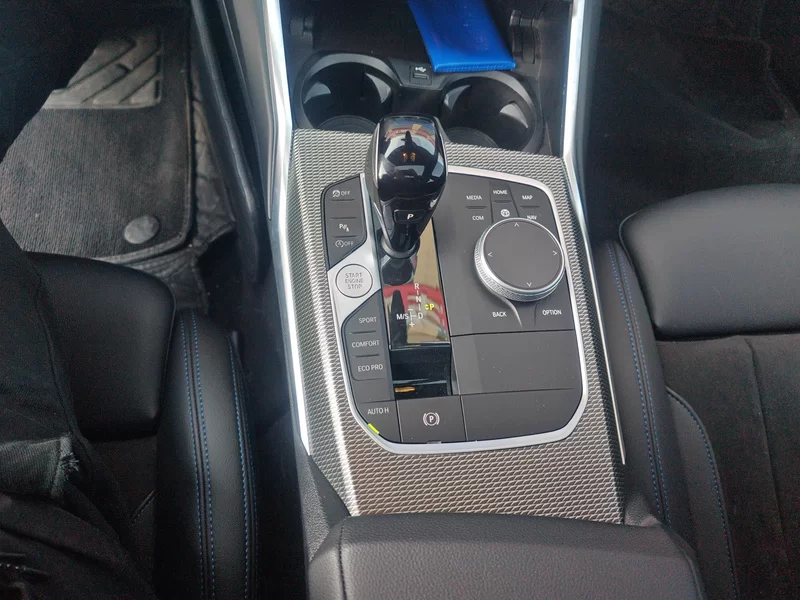 BMW 4 Series 2022 car image #16