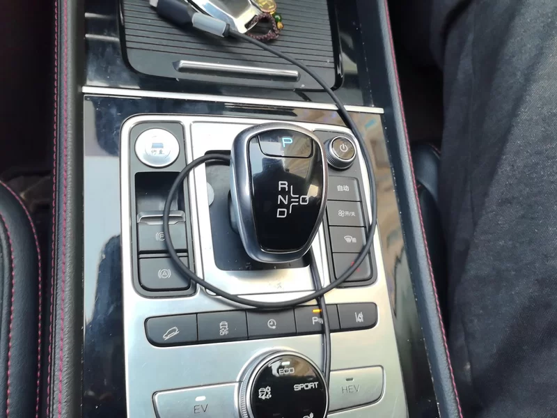 BYD Tang New Energy 2018 immagine di auto #16