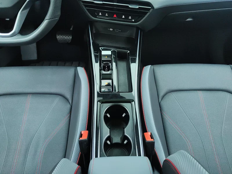 Volkswagen Lamando 2024 car image #16