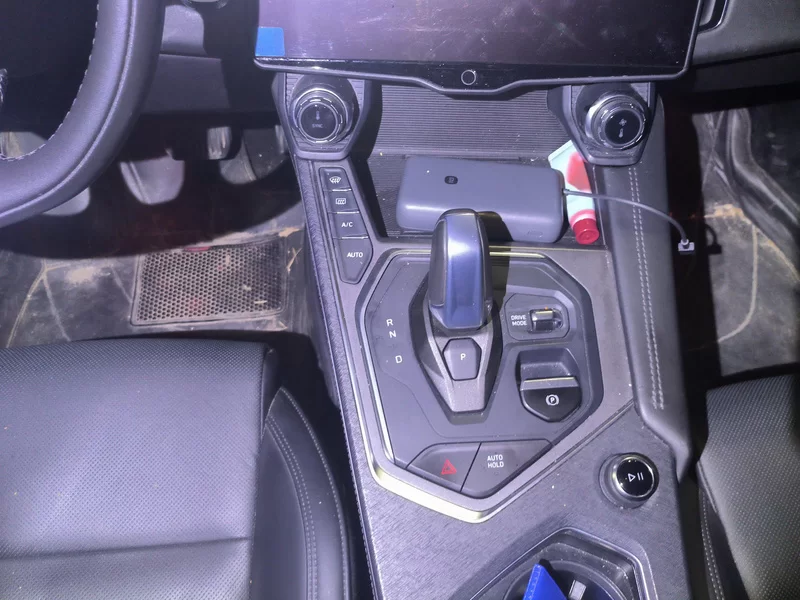Lynk & Co 01 2022 car image #16