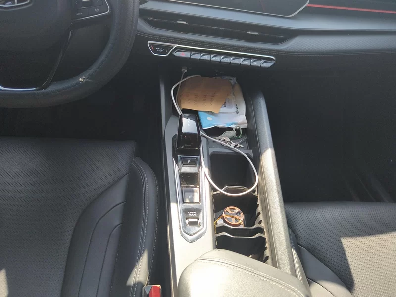 GEELY Binray 2024 #16 GEELY Binray 2024 immagine di auto #16