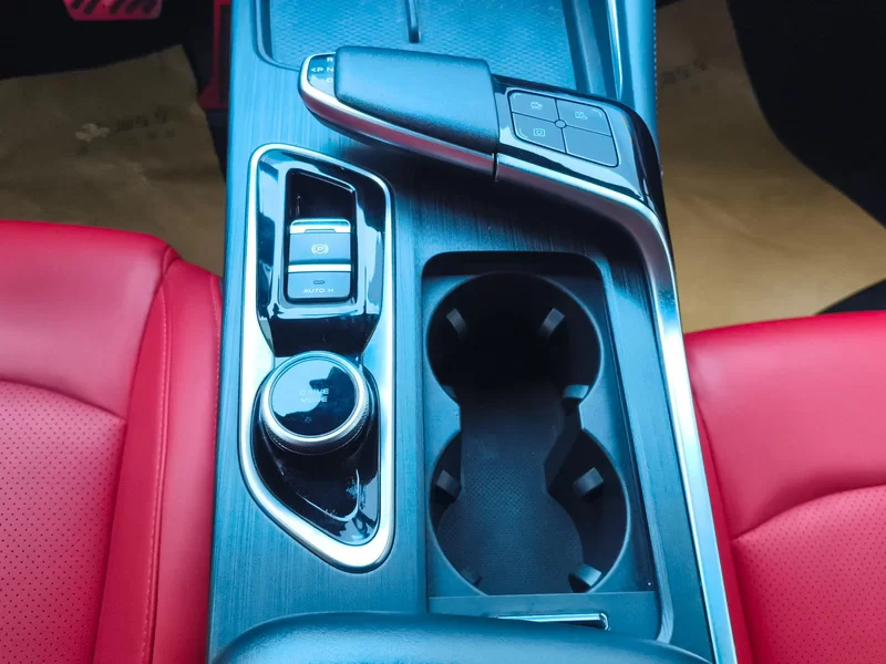 Changan UNI-T 2020 immagine di auto #16