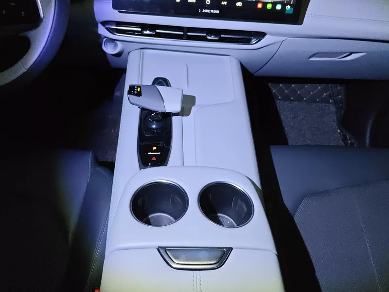 Changan UNI-Z 2024 car image #16