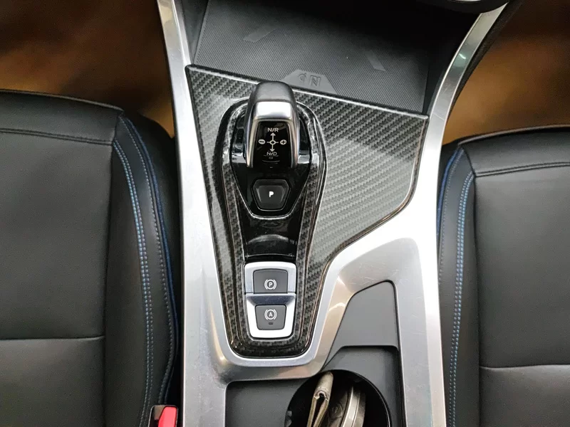 Lynk & Co 01 2018 #16 Lynk & Co 01 2018 car image #16