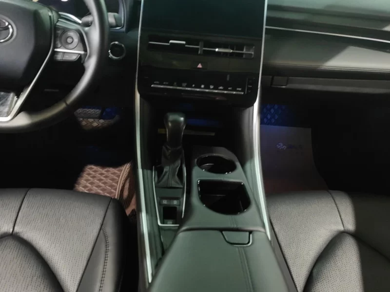 Toyota Avalon 2022 car image #16