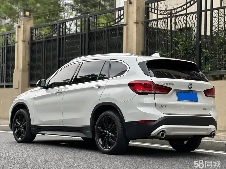 BMW X1 2021 car image #16
