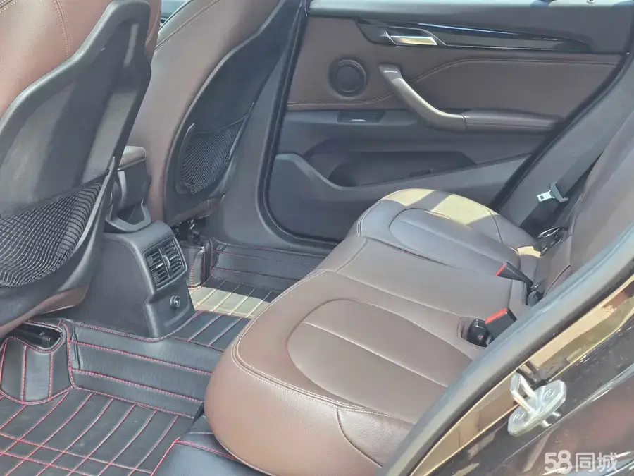 BMW i5 M60 2017 car image #16