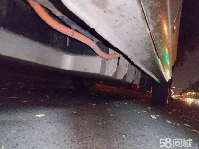 Forthing Lingzhi EV 2023 car image #16