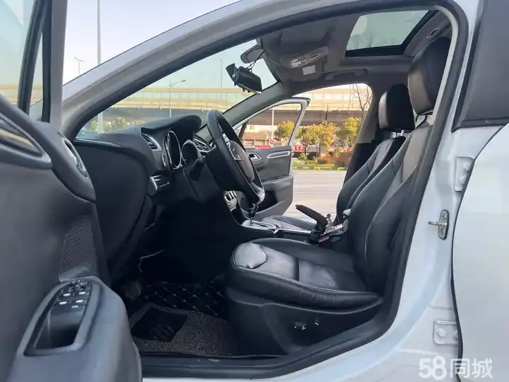 Citroen C4L 2013 immagine di auto #16